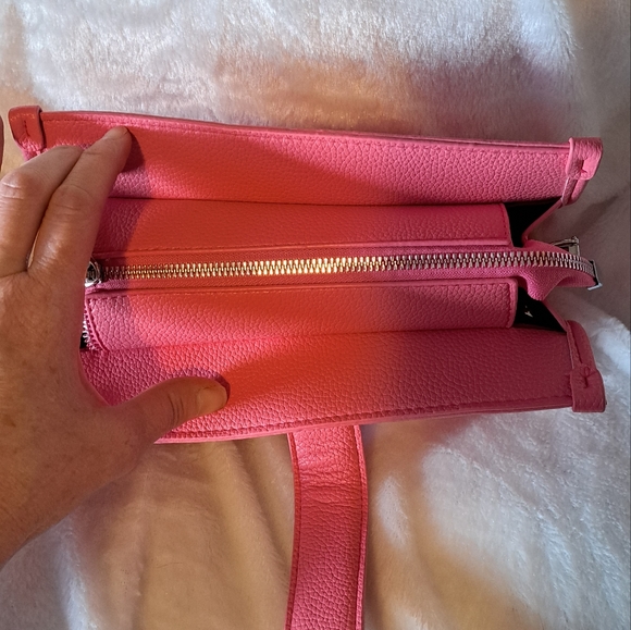 NWOT PINK CONVERTIBLE CLUTCH - Picture 13 of 15